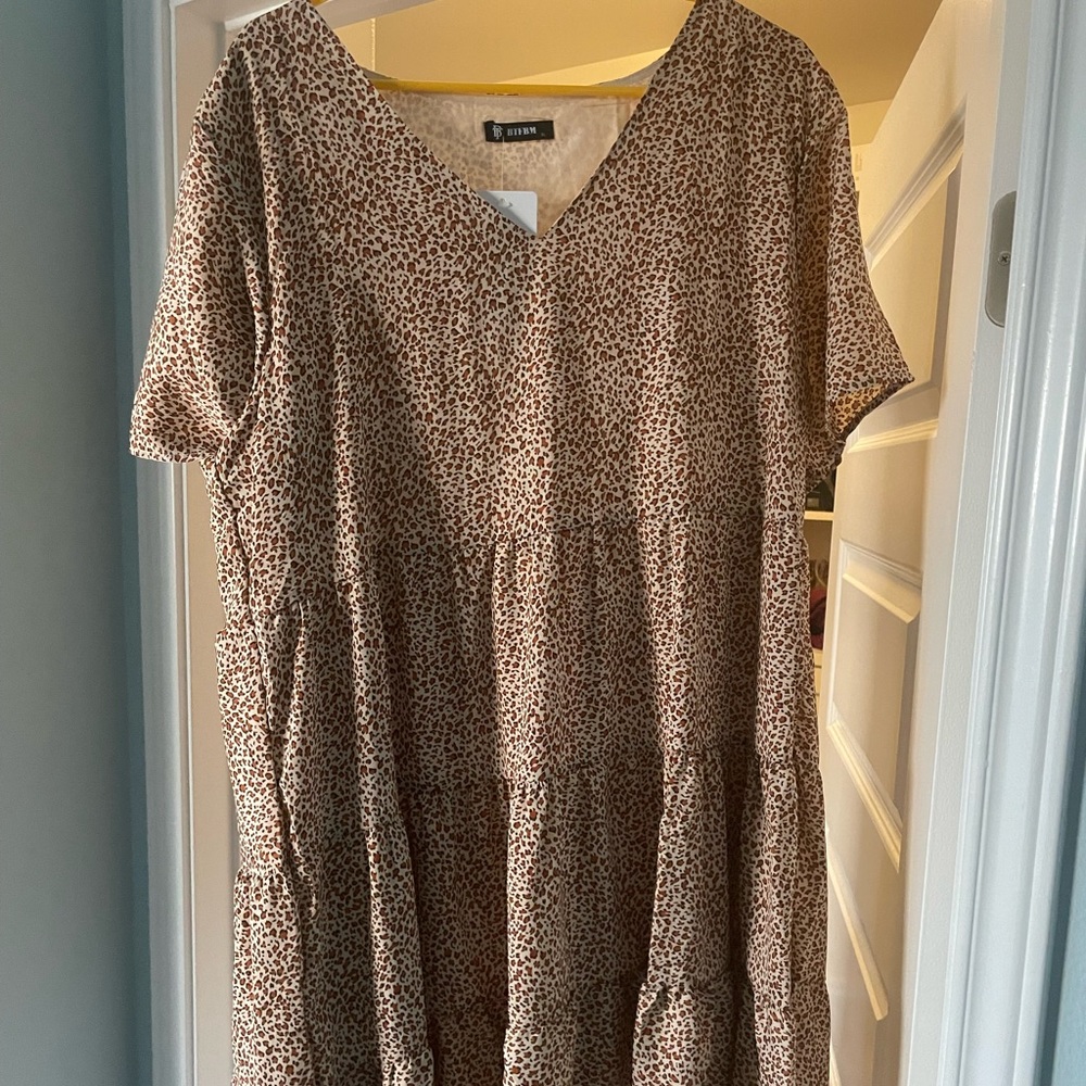 Cheetah print flowy dress